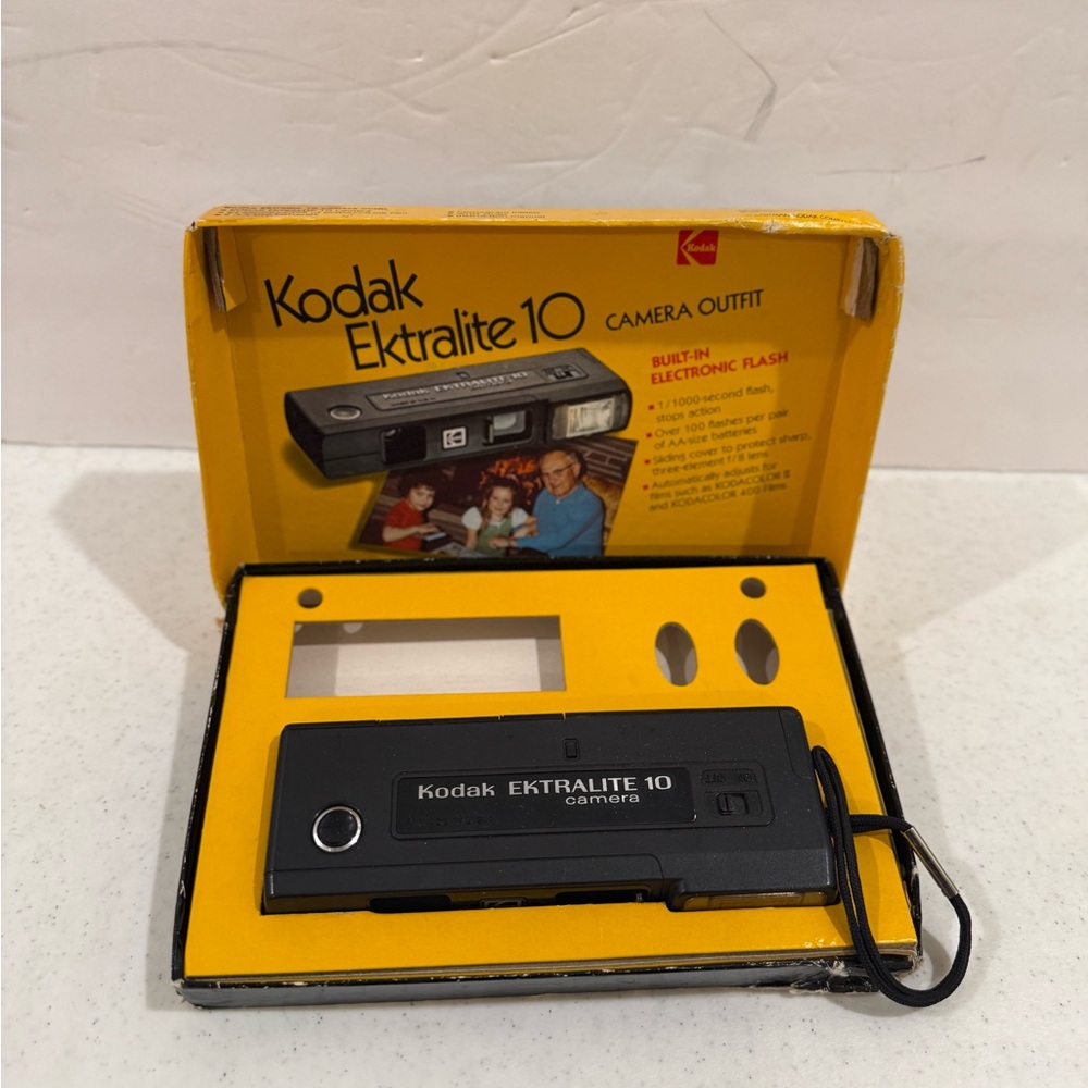 Vintage Kodak Ektralite 10 Camera ~ Tested ~ Works - Picture 5 of 8